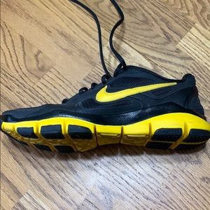 NikeFree Livestrong shoes size 9